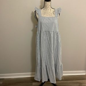 NWOT Universal Thread Tiered Midi Dress